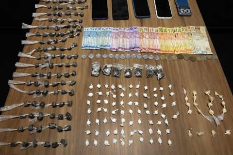 Polícia faz grande apreensão de drogas e prende envolvidos no Santa Terezinha