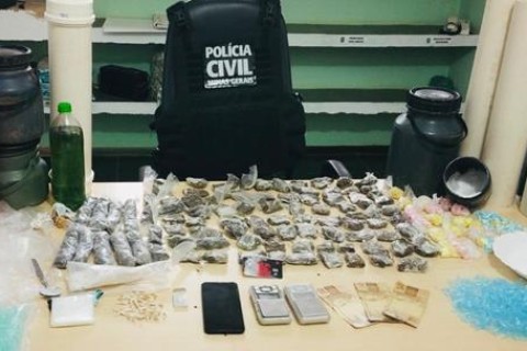 Operação Xeque-Mate da Polícia Civil em Miradouro prende liderança do tráfico e desarticula ponto de venda de drogas