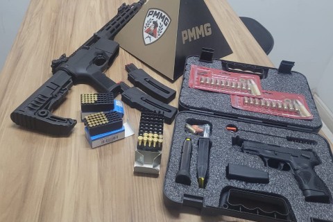 PM prende autor de violência doméstica e apreende armas de fogo no Bairro Dornelas