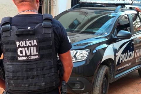 Homem é preso e indiciado por feminicídio após confessar asfixia da companheira
