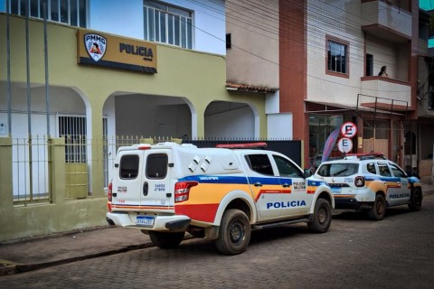 PM cumpre mandado de prisao durante operação Mês da Mulher