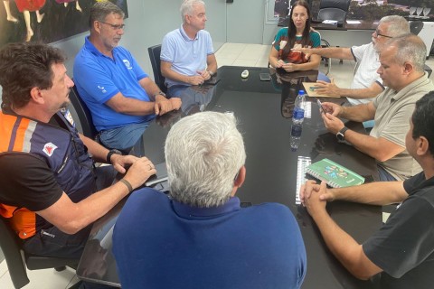 Defesa Civil de Muriaé reúne Secretarias municipais para discutir ações em caso de chuvas fortes