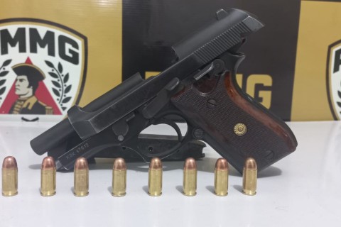 Homem é preso por porte ilegal de arma de fogo
