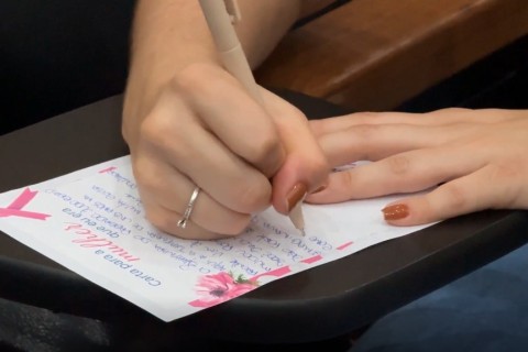 Cartas escritas por pacientes com câncer de mama ganham exposição na Pinacoteca da Fundação Cristiano Varella