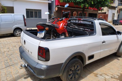 POlícia Militar recupera moto furtada e prende dois autores em Divino