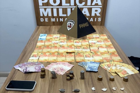 Polícia prende dois suspeitos e apreende drogas e dinheiro em Muriaé